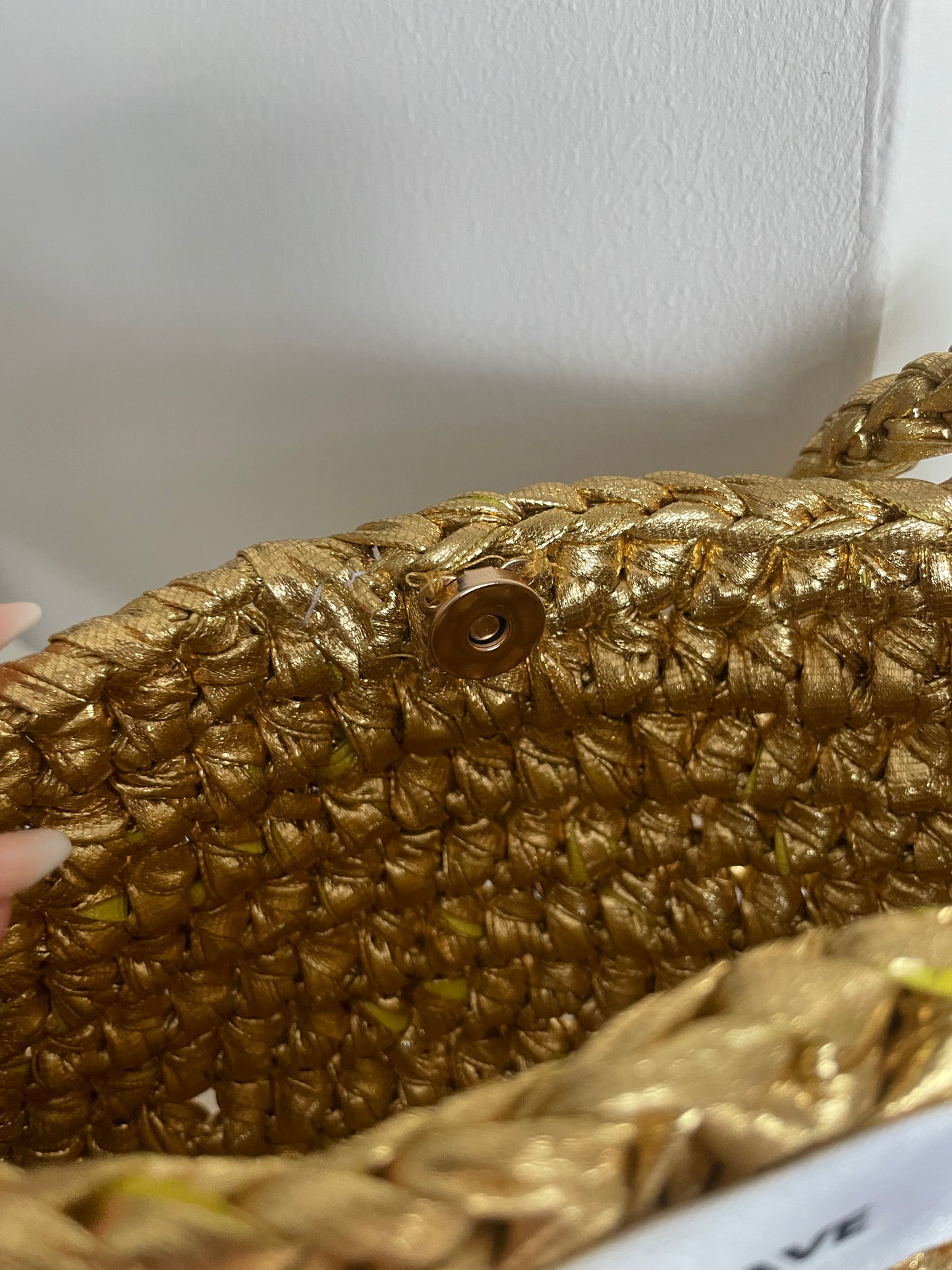 GOLD CROCHET BAG